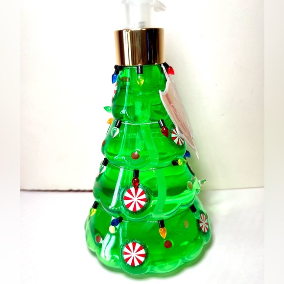 Green Christmas Tree Liquid Soap Holiday Lights Peppermint Candy - Picture 8 of 9